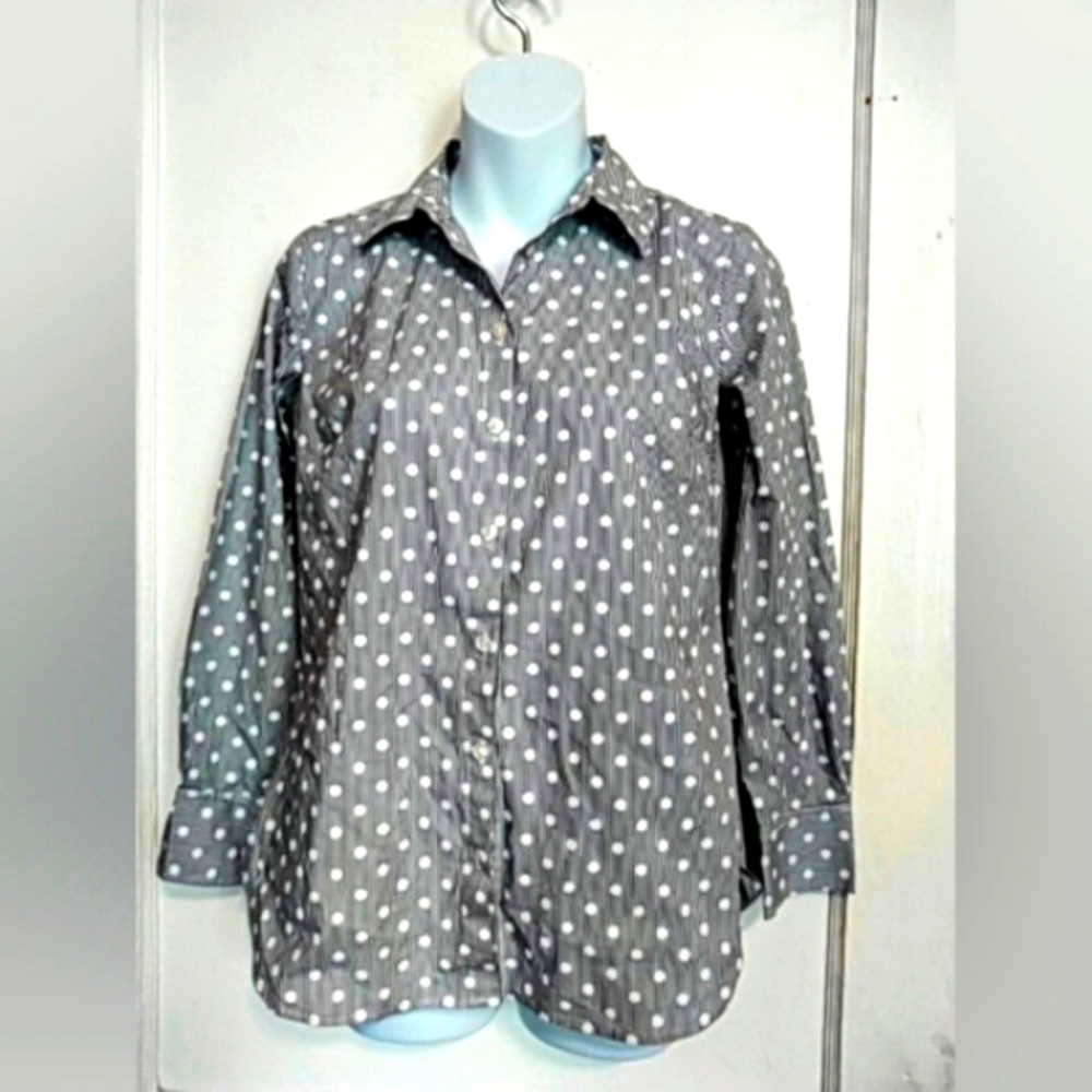 🛍️ BUNDLE ONLY 🛍️ ANN TAYLOR LADIES BLACK AND WHITE BUTTON DOWN SHIRT